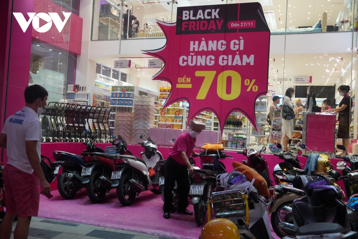 Những chiêu "làm giá" hàng sale dịp Black Friday